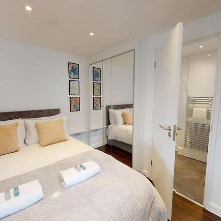 Stylish Apartment W/ Private Garden - Dog Friendly Newport  Dış mekan fotoğraf
