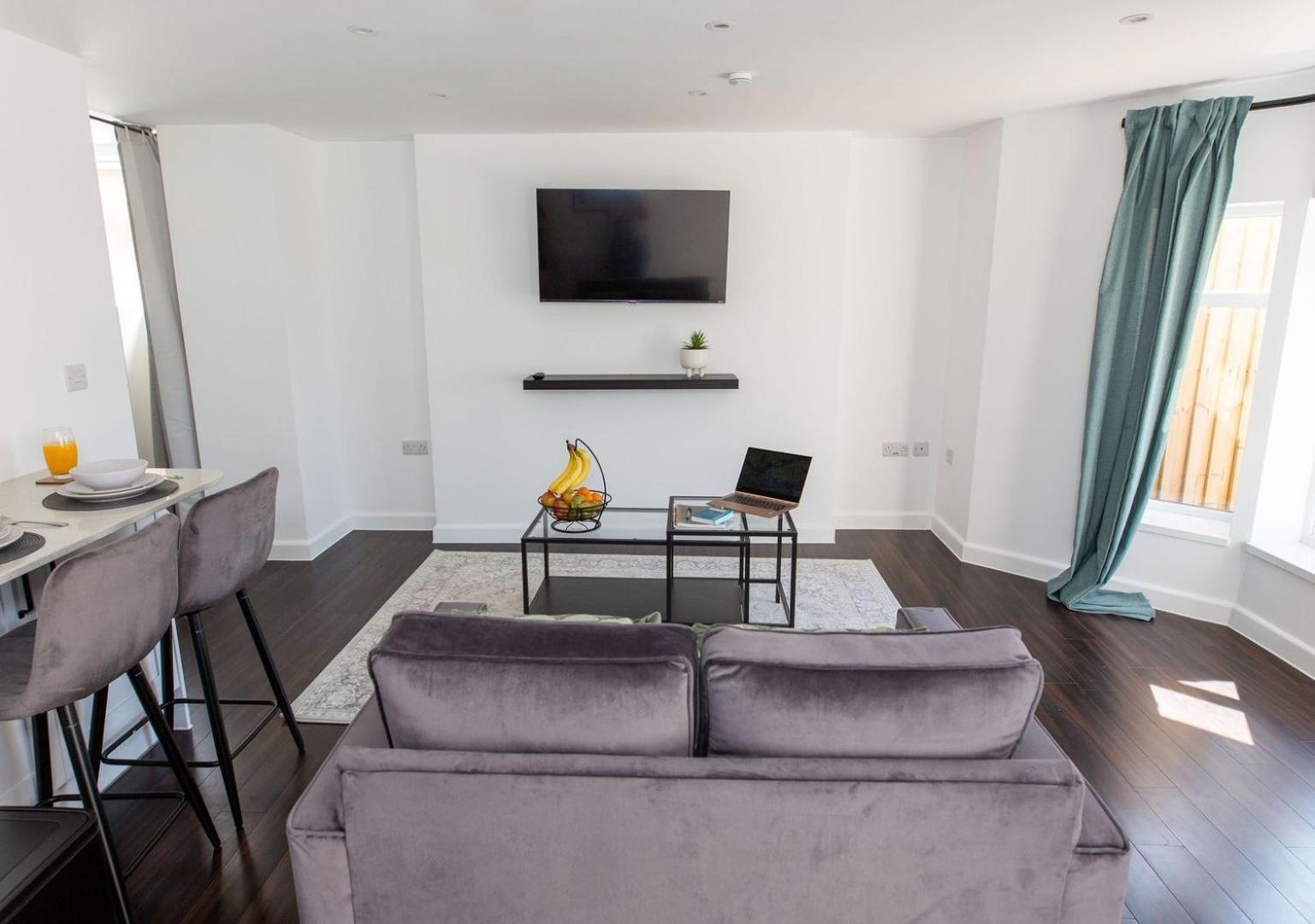 Stylish Apartment W/ Private Garden - Dog Friendly Newport  Dış mekan fotoğraf